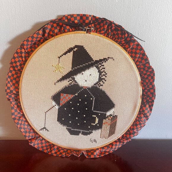 Halloween Handmade Witch Cross-Stitch Wall Art  Ruffled Fabric Frame  Decor Gift - Picture 1 of 4
